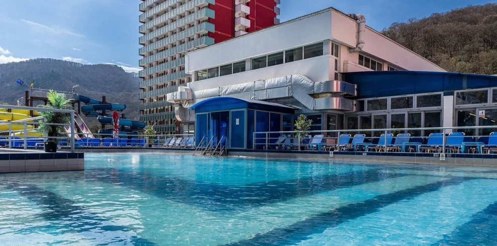 cazare caciulata hotel