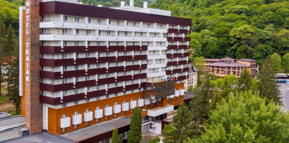 oferte cazare hotel traian caciulata